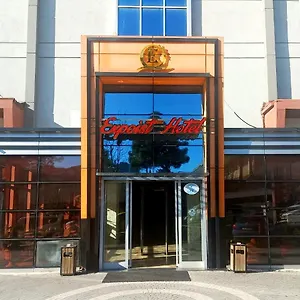 Hotel Expoist ***